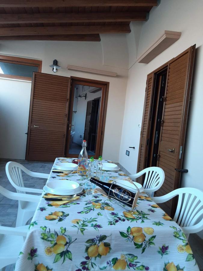 Casa Vacanze "Alizza" Алецио Екстериор снимка