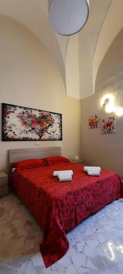 Casa Vacanze "Alizza" Алецио Екстериор снимка